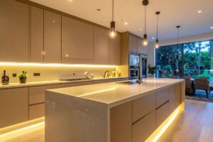 cucina moderna con isola